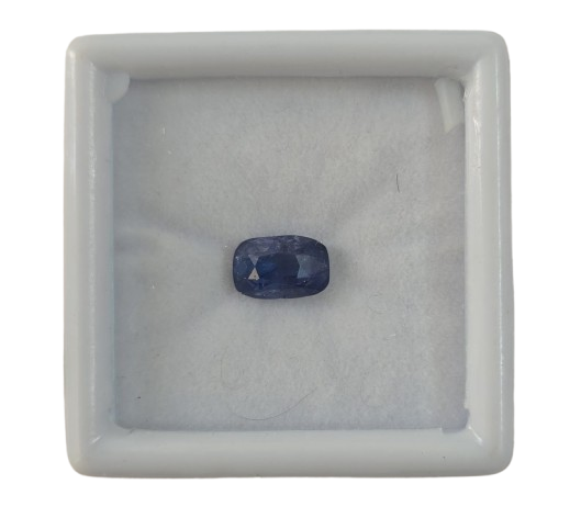 Close up natural blue sapphire oval cut gemstone
Deep royal blue Neelam stone transparent untreated
High quality Saturn gemstone blue sapphire detailed view