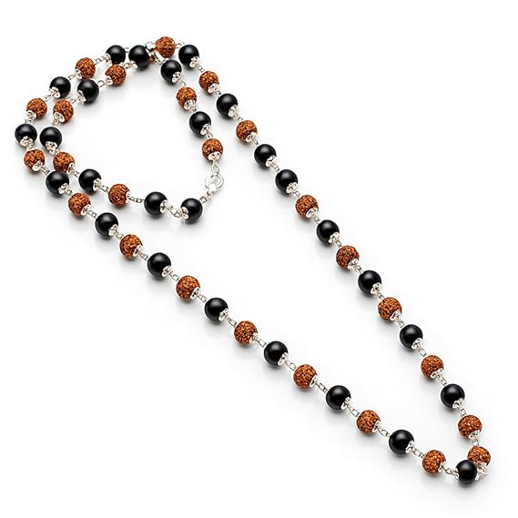 Karungali Mala – Close Up of Ebony Wood Bead Texture & Finish
