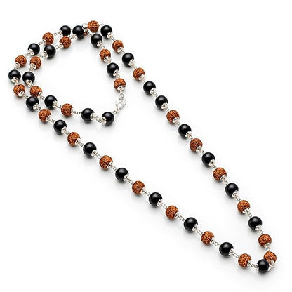Karungali Mala – Close Up of Ebony Wood Bead Texture & Finish

