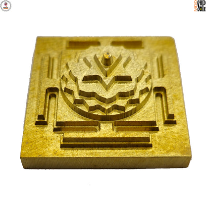 Baglamukhi Yantra Gold Plated CNC Close-Up – Precision CNC Engraved Gold Plated Yantra Detail | Ramaya Tatva
