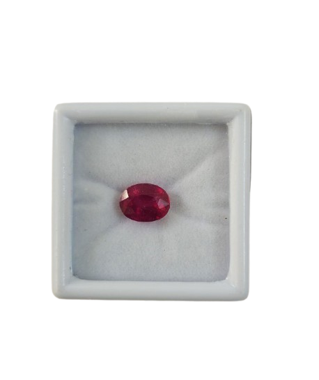 Natural certified Ruby (Manik) gemstone deep red Sun stone

Close up natural ruby oval cut lab certified gemstone

Certified Manik stone with authenticity report

Premium red ruby gemstone for astrology Surya