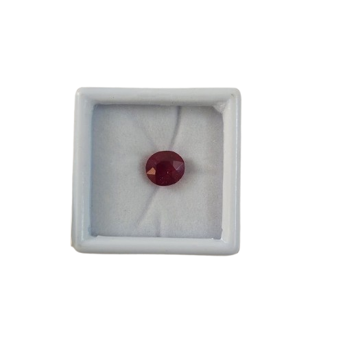 Natural certified Ruby (Manik) gemstone deep red Sun stone

Close up natural ruby oval cut lab certified gemstone

Certified Manik stone with authenticity report

Premium red ruby gemstone for astrology Surya