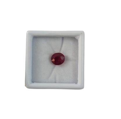 Natural certified Ruby (Manik) gemstone deep red Sun stone

Close up natural ruby oval cut lab certified gemstone

Certified Manik stone with authenticity report

Premium red ruby gemstone for astrology Surya