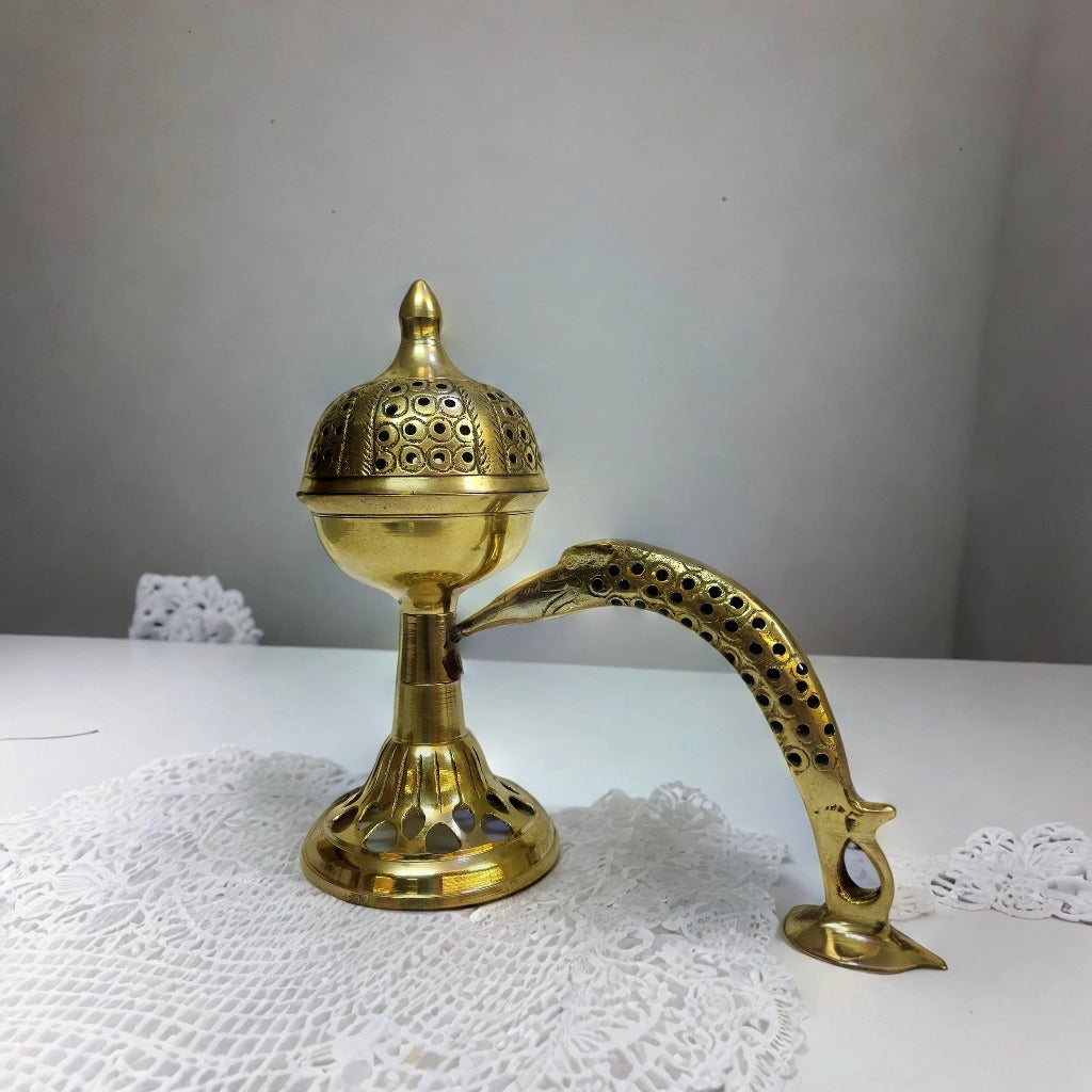 Ramaya Tatva Hastkala Brass Lobandan Dhoop Dani Incense Burner Pooja Sambrani Stand, Bakhoordan, Kapoor Dhuni, Stand for Home, Offices & Temples Purifying.